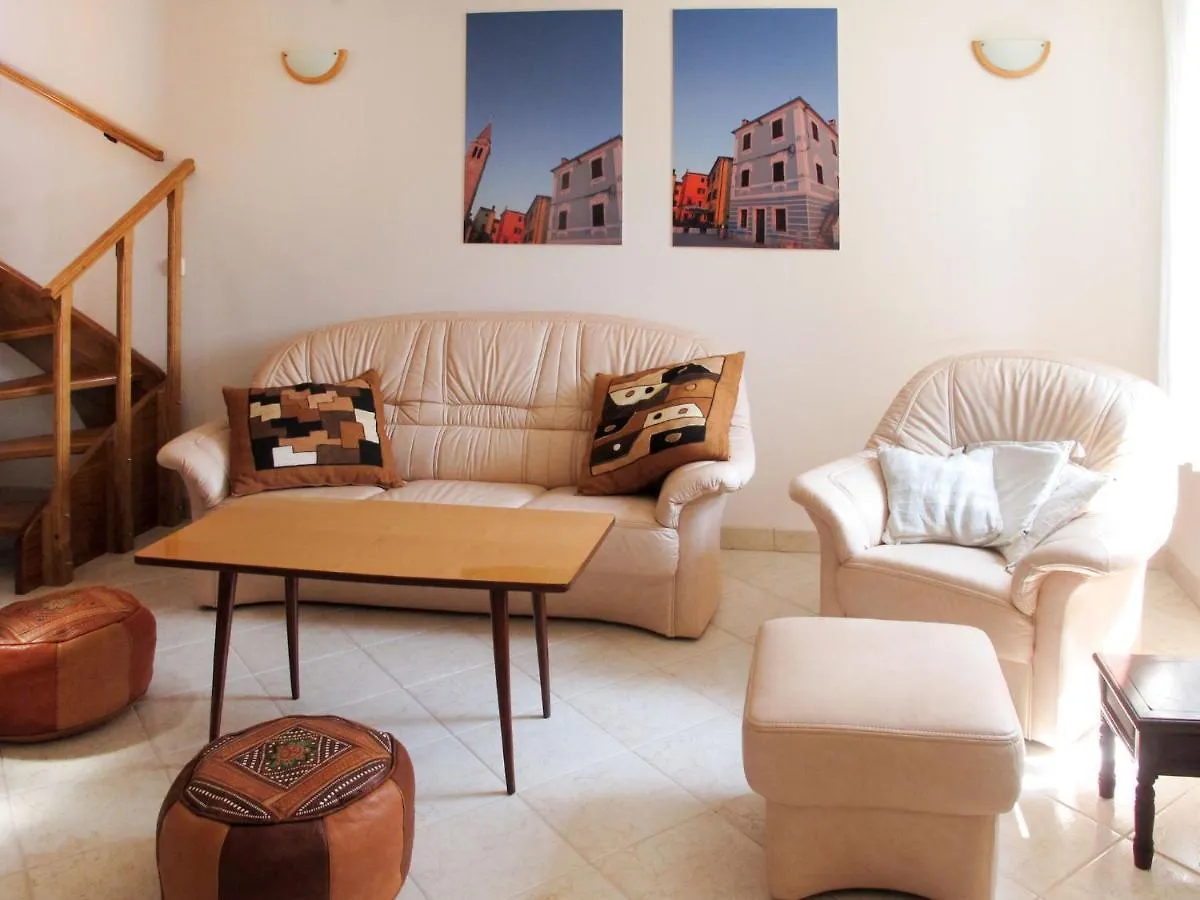 Holiday Home Ema - Pul418 By Interhome Peroj